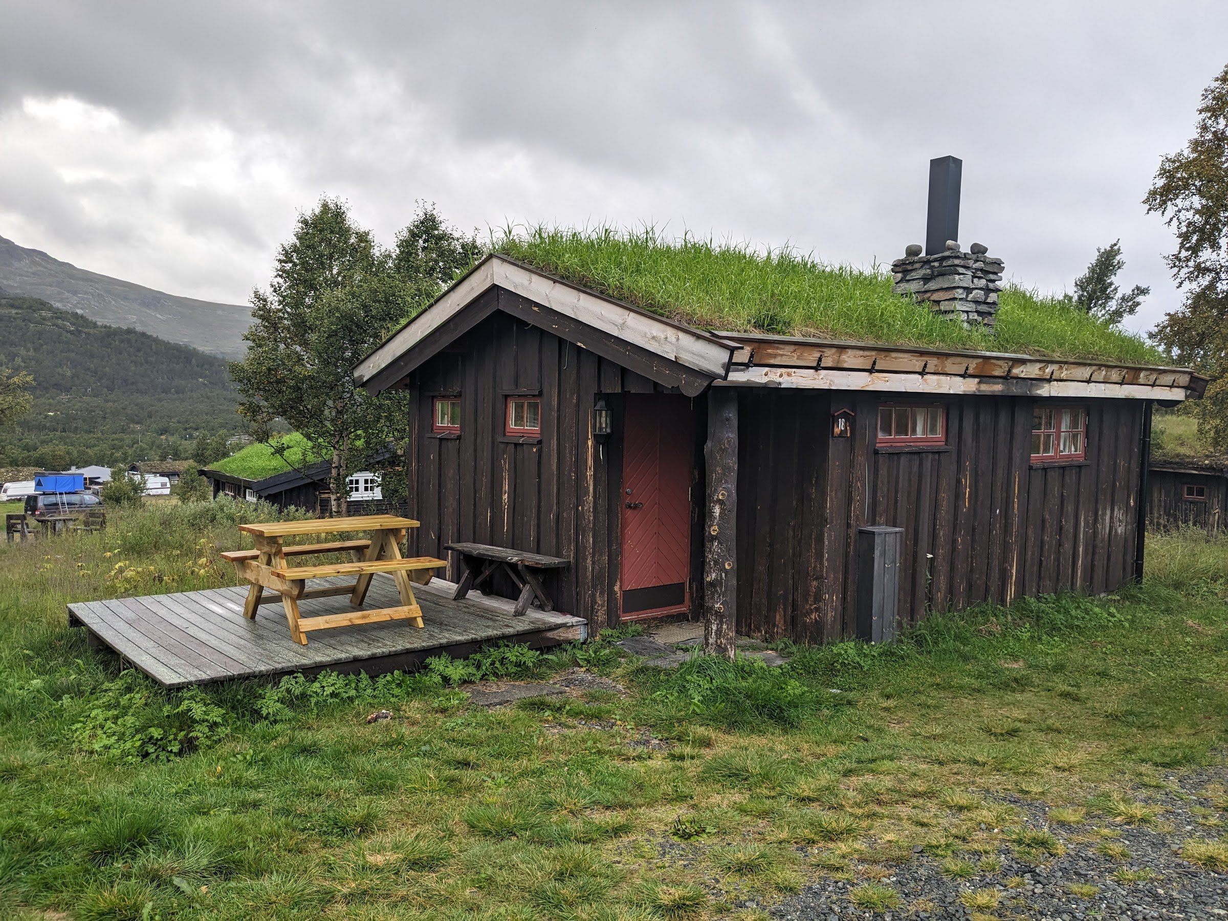 Besseggen (view / Gjendesheim / Maurvangen area)